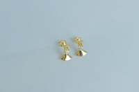 حلق ذهب بناتي عيار 18 وزن 1.02 جرام