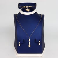 طقم ذهب البوشرون نواعم عيار 18 وزن 4.3 جرام