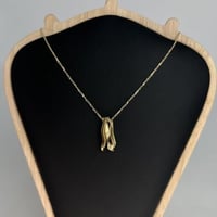 عقد ذهب الامواج عيار 18 وزن 5.8 جرام