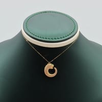 عقد ذهب البانثر تصميم الماسي عيار 18 وزن 2.12 جرام