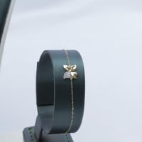 طقم ذهب باسكال عيار 18 ناعم بتصميم الماسي وزن 3.66...