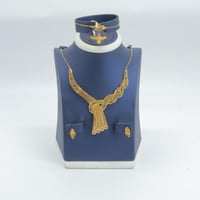 طقم ذهب عيار 21 وزن 10.95 جرام