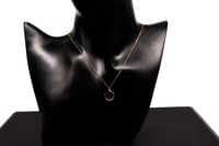 سلسال كارتير ذهب عيار 18 لإطلالة ملكية تليق بك وزن...