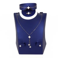 طقم The Shinning Star تصميم الماسي عيار 18