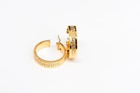 حلق ذهب تصميم فرزاتشي ذهب صافي عيار 18 وزن 3.5 جرا...