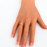 خاتم ذهب روبيرتو كوين تصميم الماسي نواعم عيار 18 و...