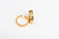 حلق ذهب تصميم فرزاتشي ذهب صافي عيار 18 وزن 3.5 جرا...