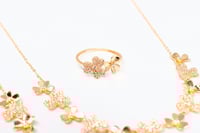 طقم تصميم فانكليف & اربلز بلمسة الماسية عيار 21