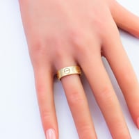 دبلة ذهب كارتير اللوف التصميم الجديد عيار 18 وزن 3...