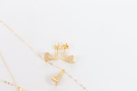 طقم ذهب مارلي فخم بتصميم الماسي عيار 18 وزن 5.2 جر...