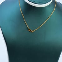 تألقى مع مخنق رمش العروس الناعم عيار 21 بوزن 3.3 ج...