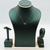 طقم ذهب عيار 18 ناعم وزن 2 جرام بإطلالة أنيقة ناعم...