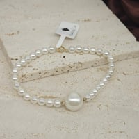 اسوارة لولو زراعي طبيعي بتصميم حبيبات ذهب عيار 18