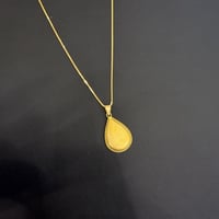 تعليقه المطفي عيار 21 مع سلسال عيار 22 وزن 6.55 جر...