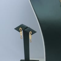 افخم طقم ذهب عيار 21 بتصميم عصري انيق وزن 8.2 جرام