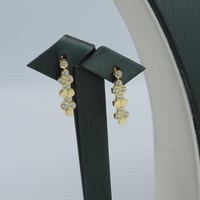 طقم ذهب شومية تصميم الماسي عيار 18وزن 16.84 جرام