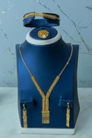 طقم ذهب دقة ياباني عيار 18 وزن 17.3 جرام