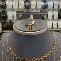 طقم ذهب مع المخنق ناعم عيار 21 وزن 8.5 جرام