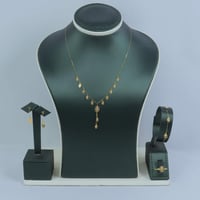 طقم ذهب ناعم عيار 18 وزن 2.54 جرام