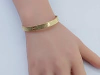 اسوارة ذهب اللوف بتصميم عصري عريض عيار 18 وزن 10.7...