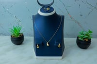 طقم ذهب البوتيقاء عيار 18 وزن 6.1 جرام