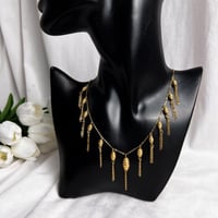 مخنق ذهب عيار 21 تصميم كرات الدوريكاء وزن 14.4 جرا...