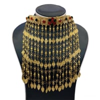 مرتعشة ذهب عيار 18 وزن 22.4 جرام