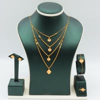 طقم ذهب الفان كليف اربعة دور عيار 21 وزن 8.97 جرام