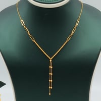 طقم ذهب عيار 21 وزن 6.59 جرام بتصميم تعليقة طولية...