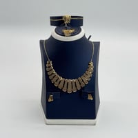 طقم طوق عيار 21 وزن 10.2 جرام