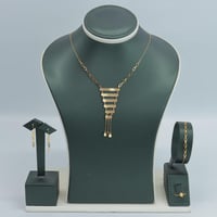 طقم ذهب عيار 21 وزن 2.7 جرام