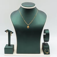 نصف طقم ذهب صافي عيار 18 وزن 4.48 جرام