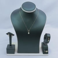 طقم ذهب عيار 18 بتصميم دمعة ألماسي وزن 4.5 جرام