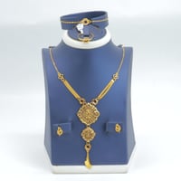 طقم ذهب عيار 21 وزن 10.4 جرام