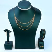 طقم ذهب ثلاثة دور عيار 21 وزن 3.7 جرام