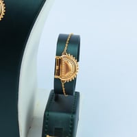 طقم ذهب شرقي بتصميم البراشي مميز عيار 21 وزن 17.75...