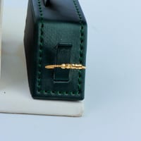 طقم ذهب بتصميم ايطالي عيار 21 وزن 5.67 جرام