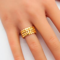 دبلة ذهب عيار 21 عريضة وزن 2 جرام – تصميم قوي وأنا...