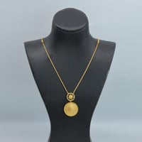 سبحة ذهب المطفي بتصميم المبروم عيار 21 وزن 7.77 جر...