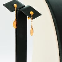 طقم ذهب ناعم عيار 21 وزن 3.59 جرام بتعليقة مستطيلة...