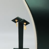 نصف طقم ذهب صافي عيار 18 وزن 4.48 جرام