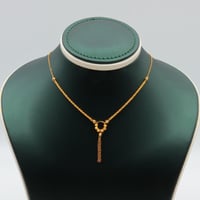 عقد ذهب عيار 21 حلقة مزخرفة وزن 2.59 جرام بتصميم أ...