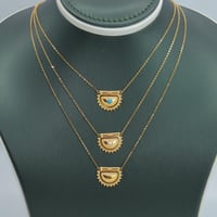 عقود ذهب الرمش بثلاثة الوان مختلفة عيار 21