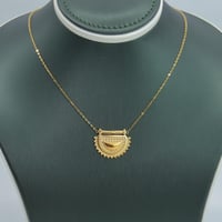 عقد ذهب الرمش عيار 21 وزن 2.11 جرام