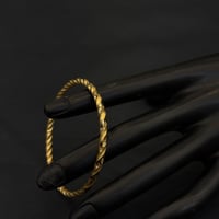 غوايش ذهب مبرومة عيار 21 لفّة النور