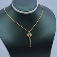 سلسال ذهب تصميم الفان كليف عيار 21 وزن 3.9 جرام