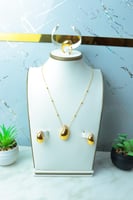 طقم ذهب البوتيقاء عيار 21 بدون اسواره بتصميم الماس...