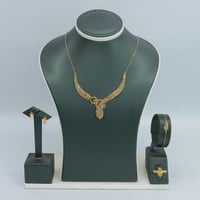 طقم ذهب عيار 21 وزن 8.18 جرام