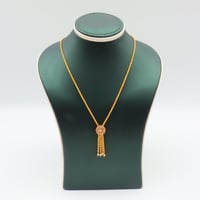 عقد ذهب عيار 21 شراريب ذهبية وزن 7.76 جرام بتصميم...