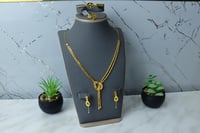 طقم ذهب كبير موديل شال الدوريكاء عيار 21 بوزن 25.3...